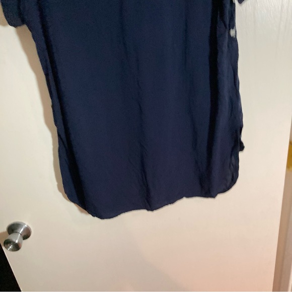 Old Navy sheer stripe top medium - Picture 4 of 5